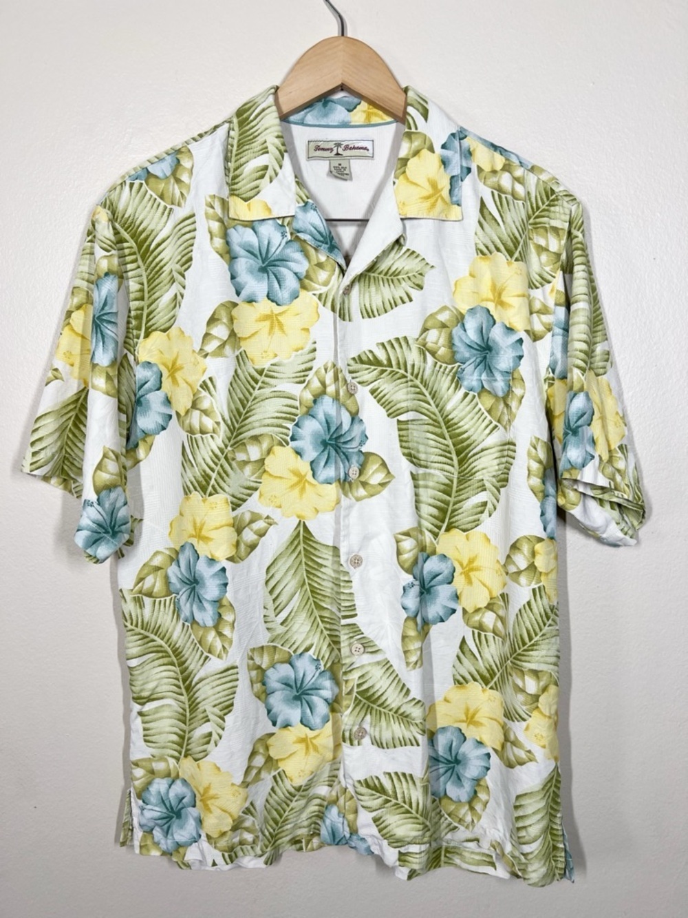 Tommy Bahama Men's White Tropical Floral 100% Silk Camp Polo Shirt Resort Medium